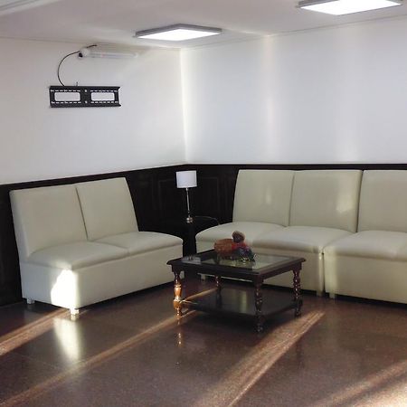 Hôtel Victoria Plaza à Salta Extérieur photo
